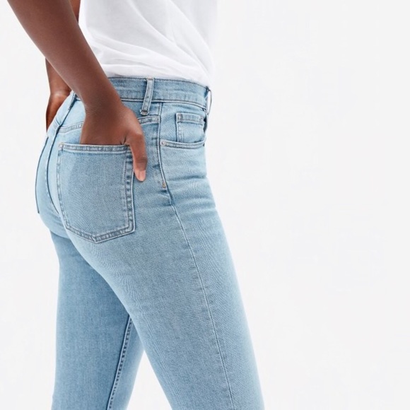 EVERLANE | 25 CHEEKY HIGH RISE DENIM JEANS - Picture 4 of 11